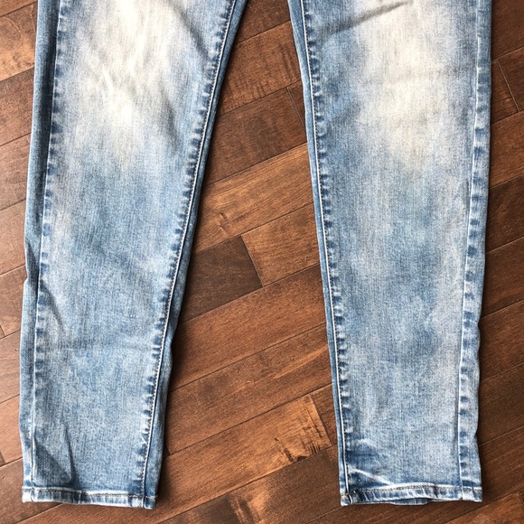 American Eagle Outfitters Light Wash Next Level Flex Skinny Jegging Jeans Sz 26 - Picture 5 of 14